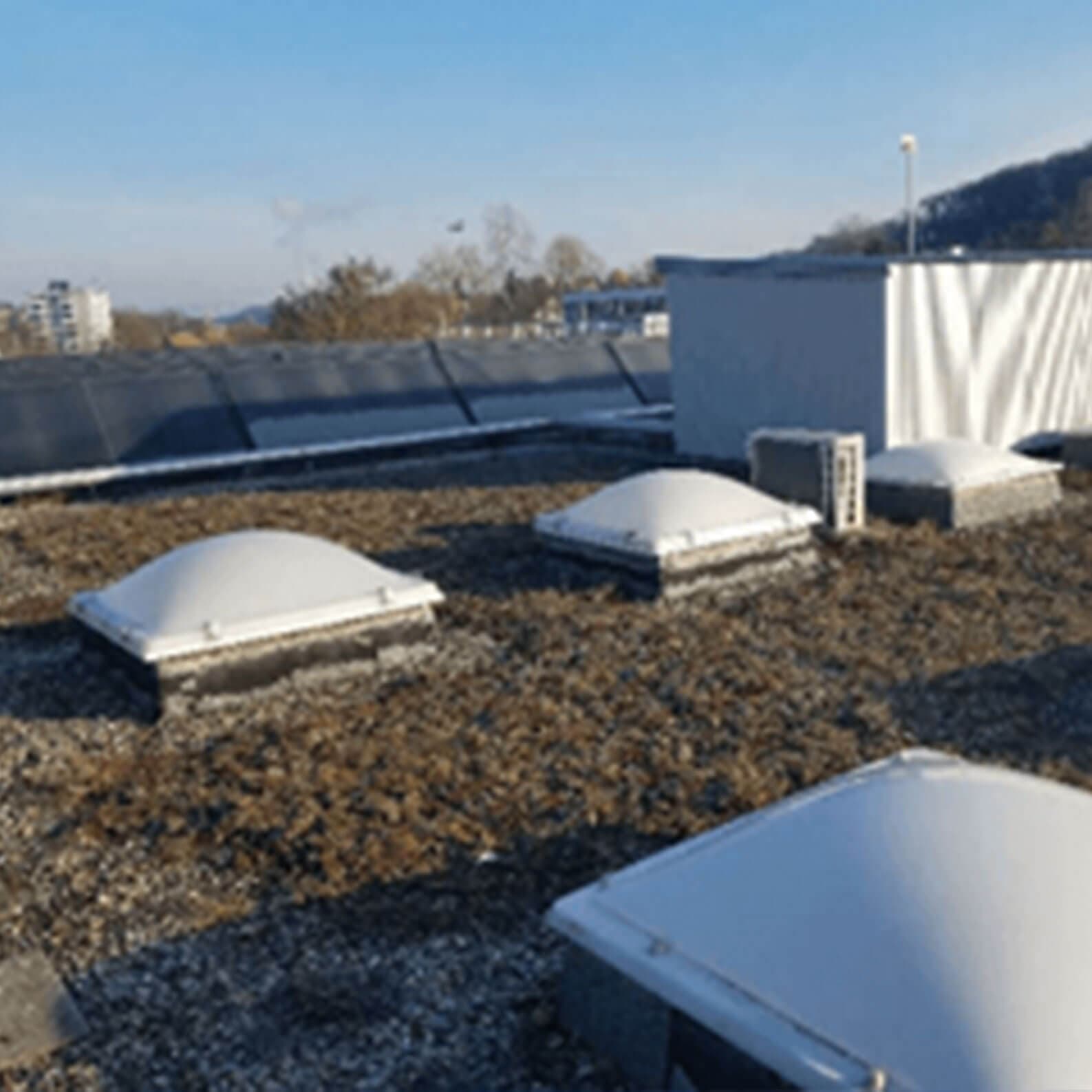 U-value Measurement for the Roof of an Indoor Pool