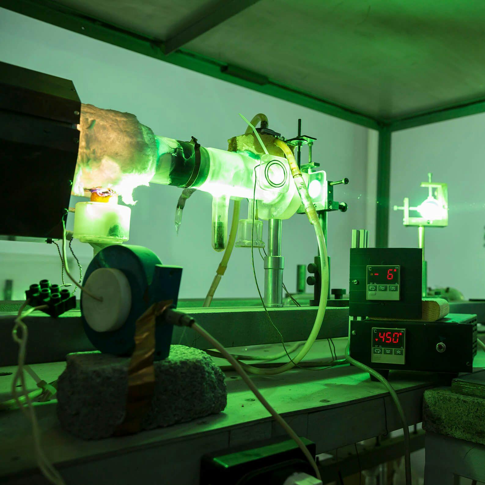 Laser sensors for laboratories
